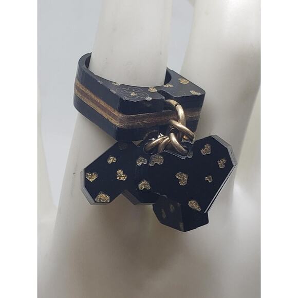 Artist Made Black Dangle Heart Charm Ring Wood Carved sz 7.75 - Picture 2 of 15